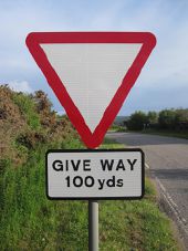 A837 Invershin - Give way 100 yds.jpg
