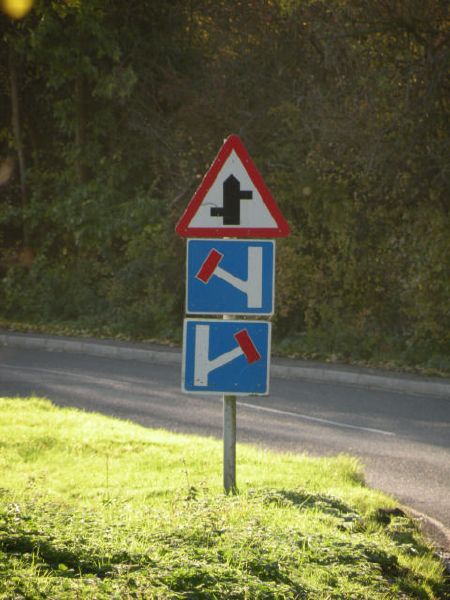 File:Coming up, a choice of roads to nowhere - Geograph - 1038689.jpg